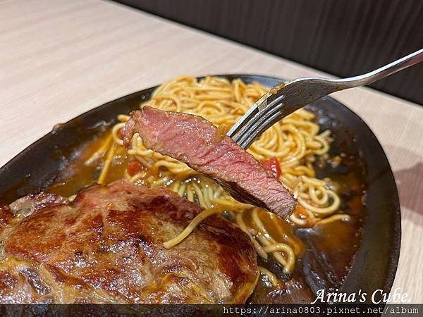 【Arina 美食】小時厚牛排 桃園中山店 ~ 平價牛排館分