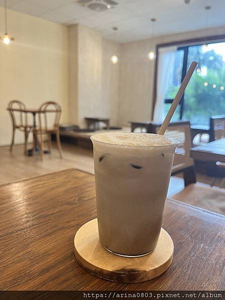 【Arina 美食】桃園中路特區 網美咖啡廳 ~ 有沐咖啡 