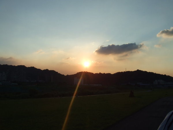 夕陽呀~~