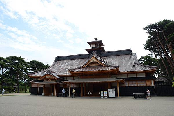 看到是要料金的我們就放棄了~