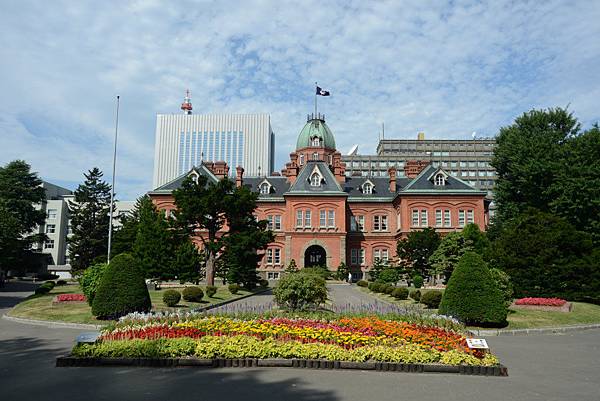 紅磚建築跟東京車站好像