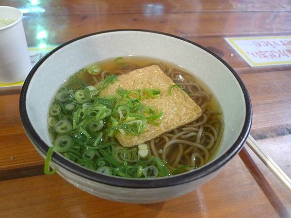 我來三忠豆腐吃豆皮喬麥麵~