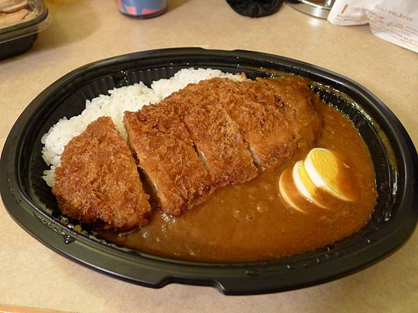 累到回東京只想吃便利商店了~