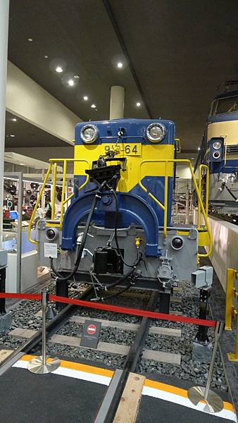 我以為這台車會過來~