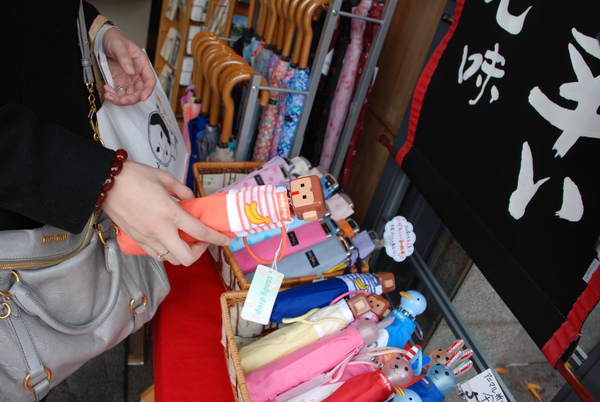 阿拔..本想買這個給你的~