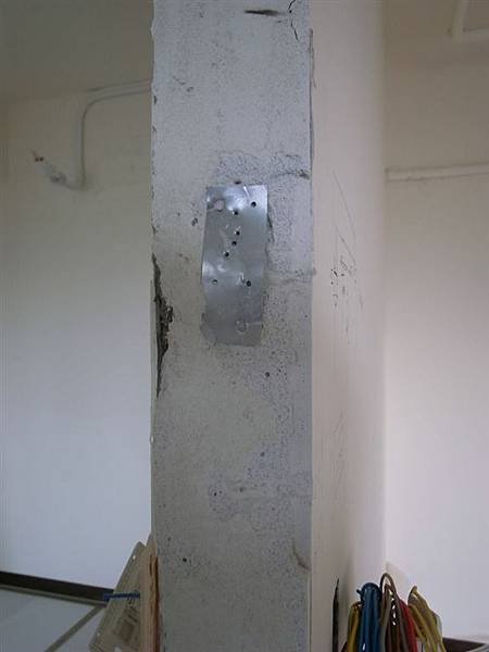 這就是輕隔間的牆呀~