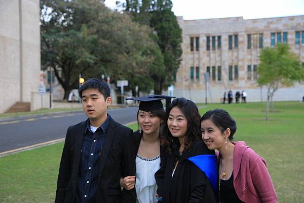 UQ ARTS graduation0008(001).jpg