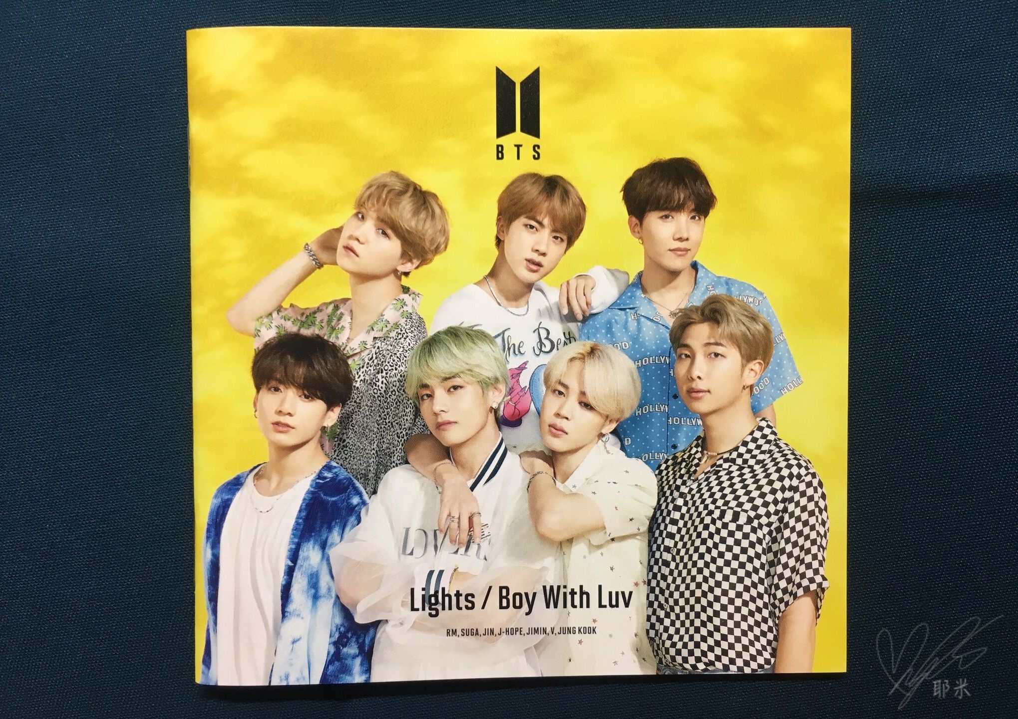 開箱 防彈少年團bts日專新單曲lights Boy With Luv 五版開箱 Fc 環球特典 耶米思貝絲 Space 痞客邦 開箱 防彈少年團bts日專新單曲lights Boy With Luv 五版開箱 Fc 環球特典 耶米思貝絲 Space 痞客邦