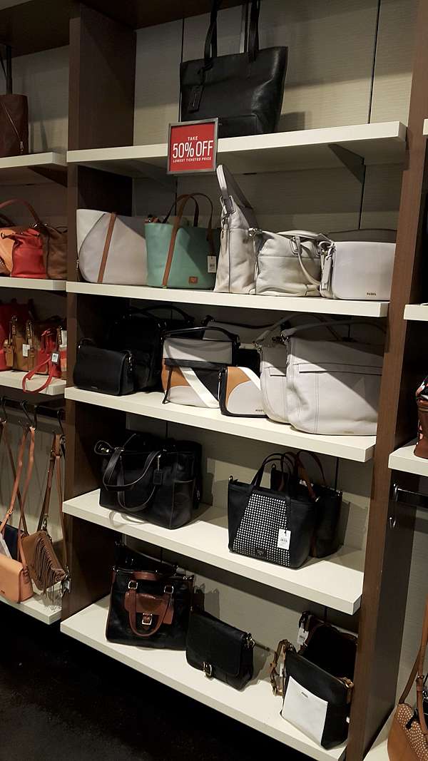 nike outlet phoenix premium outlets