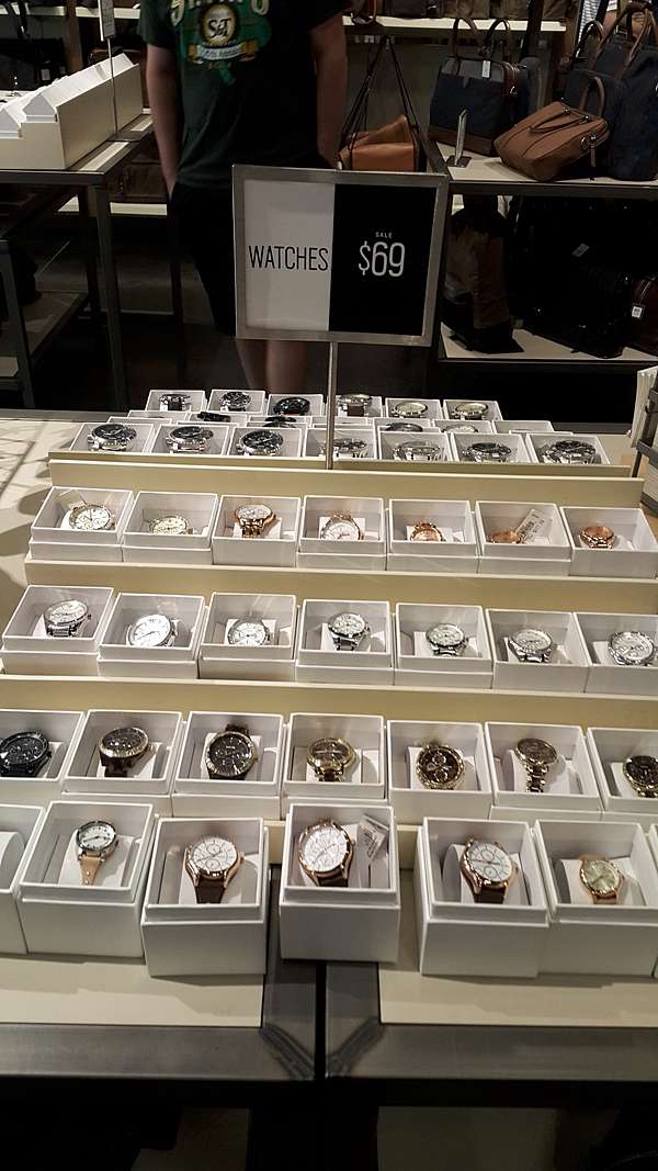 nike outlet phoenix premium outlets