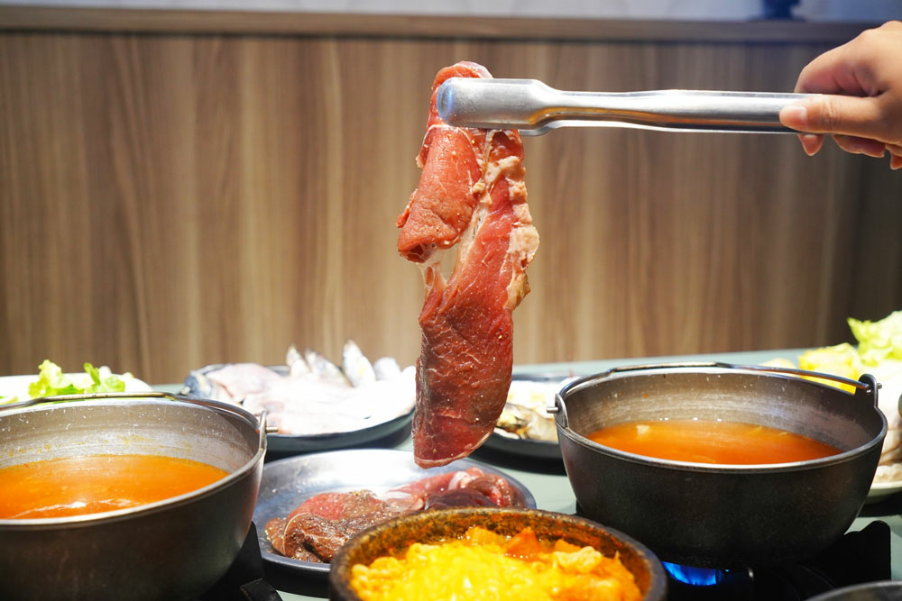 【台南韓式烤肉吃到飽】豬頭妹韓式燒肉吃到飽／台南平價火烤兩吃