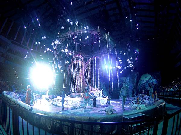 15-太陽馬戲阿凡達前傳 Cirque Du Soleil TORUK.JPG