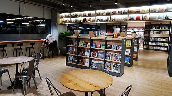 30-益品書屋 EP-BOOKS(台北市仁愛路).JPG