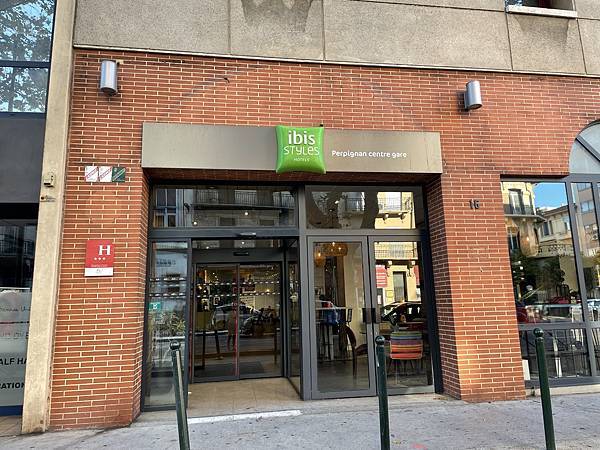 Ibis styles Perpignan外觀.JPG