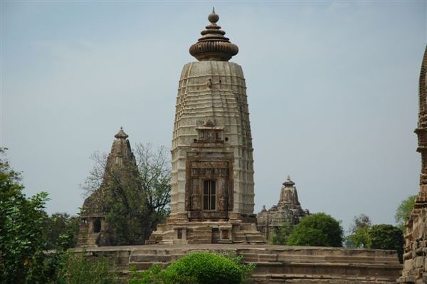 卡修拉荷Khajuraho 西群寺廟-temple  next to Vishvanatha (1).JPG