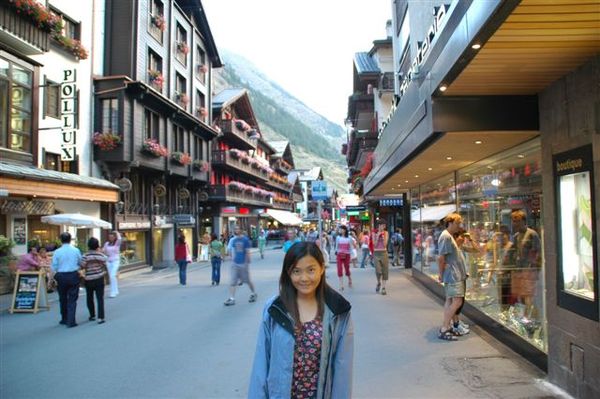 Zermatt-策馬特小鎮景色 (11).JPG