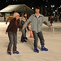Bryant Park-ice skating (40).JPG