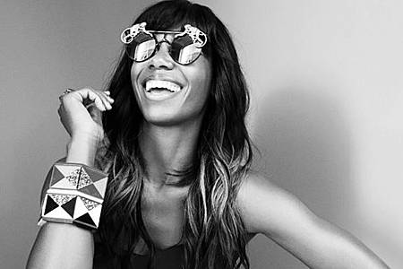 santigold-spin-1