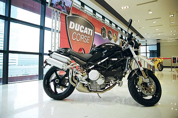 Ducati Monster S4