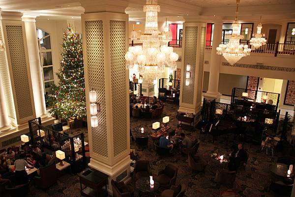1-2、IMG_5692 新加坡 新加坡洲際酒店 聖誕節 聖誕樹 大堂酒廊