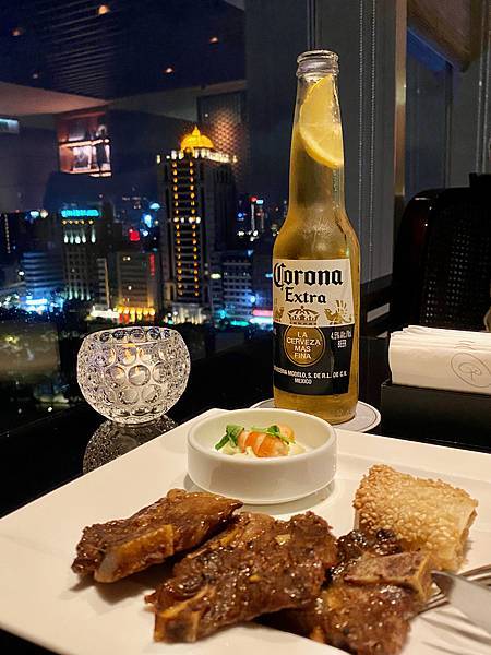 晶華酒店 大班廊 五星級飯店 行政樓層 高樓景觀 夜景 酒精飲料 