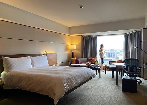 3 IMG_2355 晶華酒店 大班廊 五星級飯店 行政樓層 高樓景觀 豪華客房 廣角窗 採光