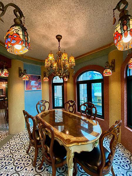 花蓮飯店 花蓮美食 七星潭 水上明月 spa 宮廷 網美 餐廳