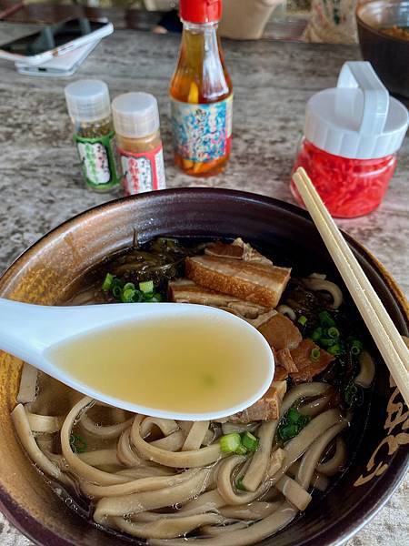 沖繩旅遊 沖繩美食 南城市 沖繩麵 水雲 くんなとぅ