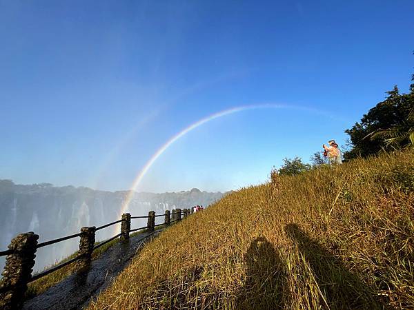 [東非獵遊 VS 維多利亞瀑布] 尚比亞 .利文斯敦~維多利