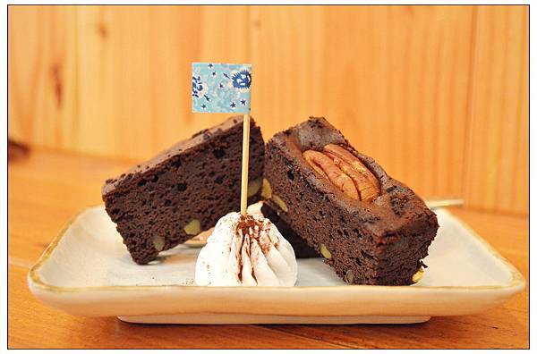 南投草屯~小憩空間//冰品//咖啡//雜貨 南投草屯~小憩空間//冰品//咖啡//雜貨