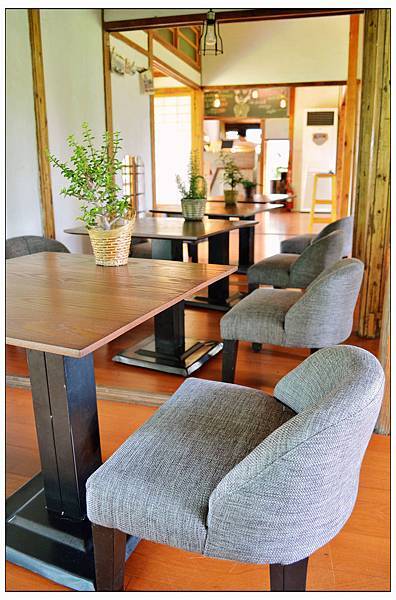 〈雲林斗六〉凹凸咖啡館 〈雲林斗六〉凹凸咖啡館