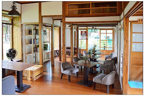 〈雲林斗六〉凹凸咖啡館 〈雲林斗六〉凹凸咖啡館