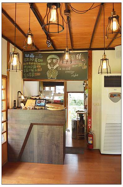 〈雲林斗六〉凹凸咖啡館 〈雲林斗六〉凹凸咖啡館