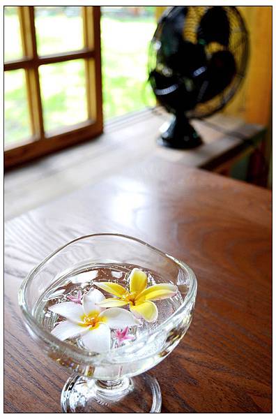 〈雲林斗六〉凹凸咖啡館 〈雲林斗六〉凹凸咖啡館