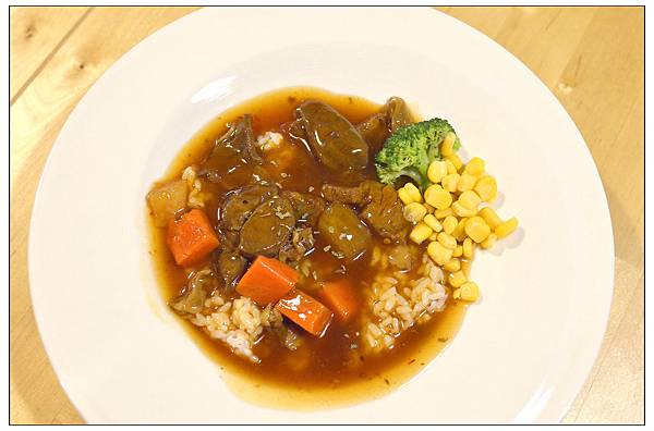 台中南區~時空郵輪‧明信片主題咖啡廳 台中南區~時空郵輪‧明信片主題咖啡廳