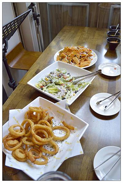 布娜飛比利時啤酒餐廳//台中公益店 布娜飛比利時啤酒餐廳//台中公益店