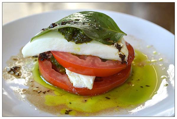 布娜飛比利時啤酒餐廳//台中公益店 布娜飛比利時啤酒餐廳//台中公益店