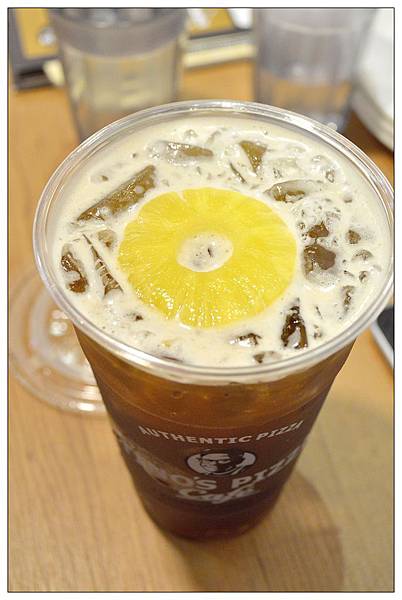 TINO'S PIZZA CAFE 堤諾比薩~台中大墩店 TINO'S PIZZA CAFE 堤諾比薩~台中大墩店