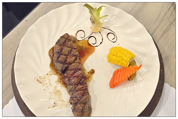 彰化員林~貝康休閒會館//夕陽//夜景//用餐 彰化員林~貝康休閒會館//夕陽//夜景//用餐