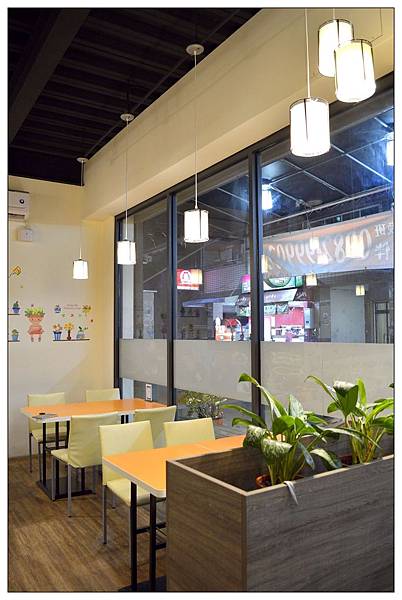 台中大雅~綠水複合式餐飲店 台中大雅~綠水複合式餐飲店