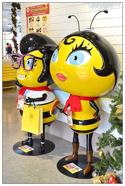 宜蘭員山景點‧餐廳))養蜂人家‧蜂采館_蜜香烤蛋糕_蜂巢鮮奶霜淇淋 宜蘭員山景點‧餐廳))養蜂人家‧蜂采館_蜜香烤蛋糕_蜂巢鮮奶霜淇淋