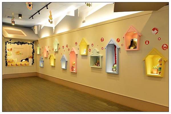 宜蘭員山景點‧餐廳))養蜂人家‧蜂采館_蜜香烤蛋糕_蜂巢鮮奶霜淇淋 宜蘭員山景點‧餐廳))養蜂人家‧蜂采館_蜜香烤蛋糕_蜂巢鮮奶霜淇淋