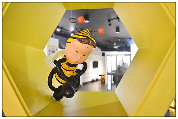 宜蘭員山景點‧餐廳))養蜂人家‧蜂采館_蜜香烤蛋糕_蜂巢鮮奶霜淇淋 宜蘭員山景點‧餐廳))養蜂人家‧蜂采館_蜜香烤蛋糕_蜂巢鮮奶霜淇淋