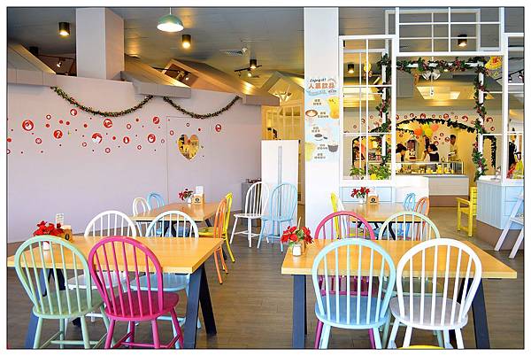 宜蘭員山景點‧餐廳))養蜂人家‧蜂采館_蜜香烤蛋糕_蜂巢鮮奶霜淇淋 宜蘭員山景點‧餐廳))養蜂人家‧蜂采館_蜜香烤蛋糕_蜂巢鮮奶霜淇淋