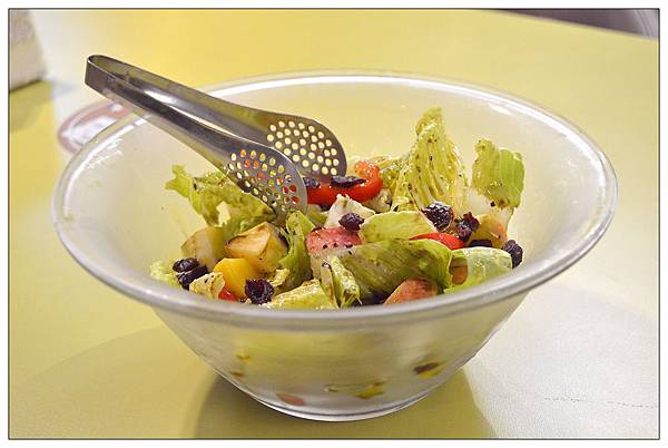 台中西區平價餐廳))凱撒盒子CAESARBOX_台中美食 台中西區平價餐廳))凱撒盒子CAESARBOX_台中美食