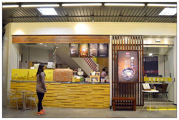 台中西區平價餐廳))凱撒盒子CAESARBOX_台中美食 台中西區平價餐廳))凱撒盒子CAESARBOX_台中美食