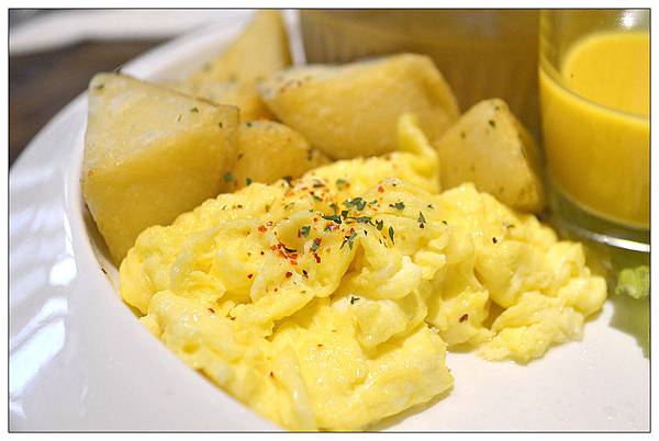 嘉義市東區早午餐、咖啡店))暖肚皮咖啡、小食、早午餐 嘉義市東區早午餐、咖啡店))暖肚皮咖啡、小食、早午餐