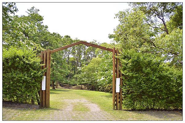 苗栗通霄景觀餐廳))上田咖啡休閒莊園。二訪。桐花開 苗栗通霄景觀餐廳))上田咖啡休閒莊園。二訪。桐花開