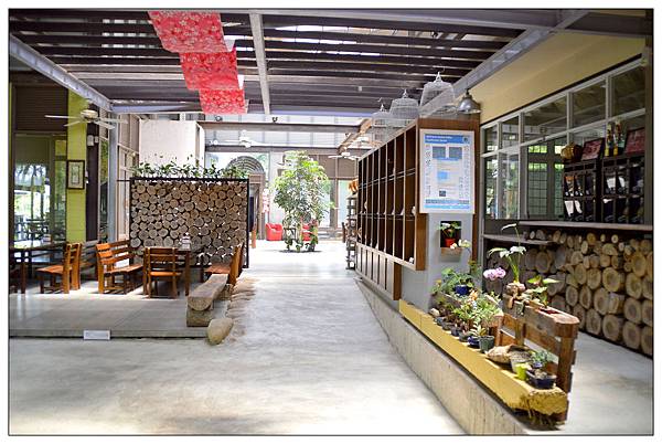 苗栗通霄景觀餐廳))上田咖啡休閒莊園。二訪。桐花開 苗栗通霄景觀餐廳))上田咖啡休閒莊園。二訪。桐花開