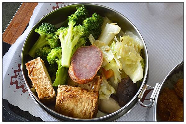 苗栗通霄景觀餐廳))石蓮園火車餐廳_鐵支路便當_民宿 苗栗通霄景觀餐廳))石蓮園火車餐廳_鐵支路便當_民宿